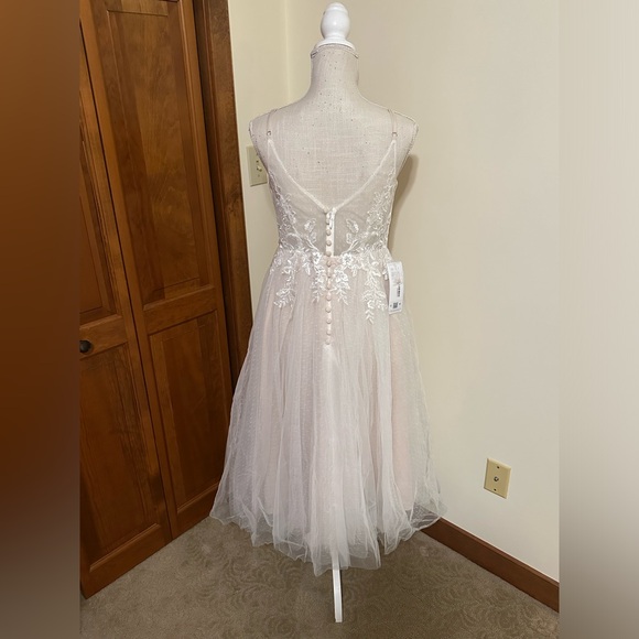 Azazie Liana Wedding Dress - Picture 4 of 6